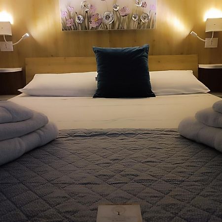 Puglia Holiday Home Мола-ди-Бари Экстерьер фото